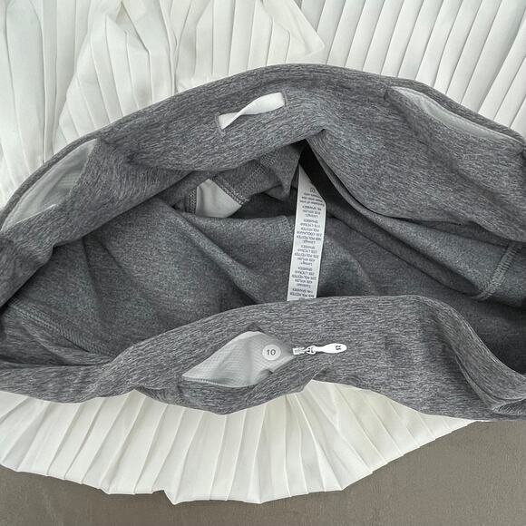 Lululemon Pleat to Street II White Gray Running Tennis Skirt Twirly Cute Size 10 - Picture 3 of 13